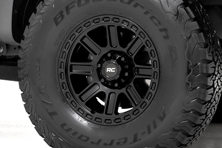 Rough Country 84 Series Wheel | Gloss Black | 18x8.5 | 5x5 | +0mm