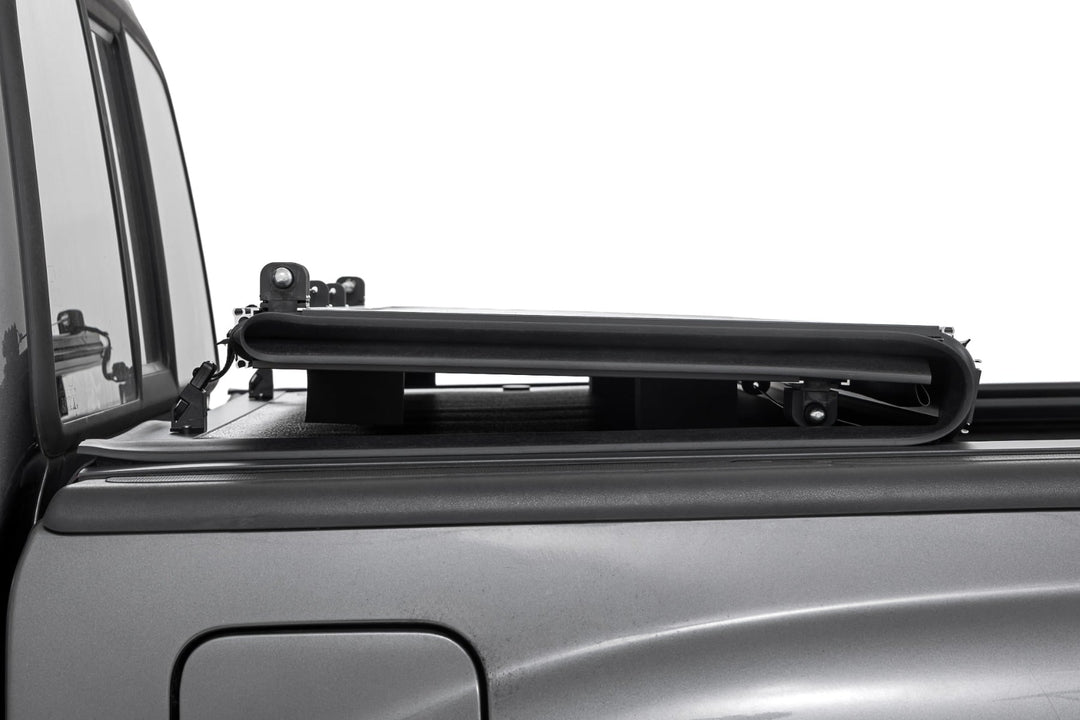 Hard Low Profile Bed Cover | 5' Bed | Toyota Tacoma 2WD/4WD (05-15)