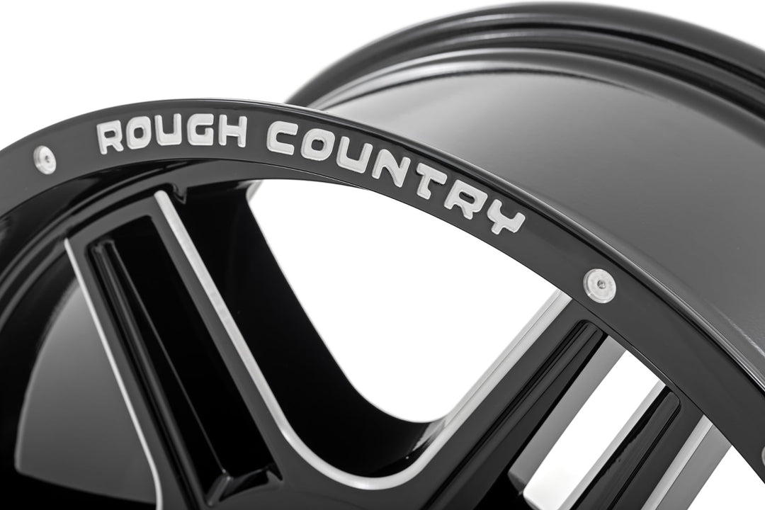 Rough Country 92 Series Wheel | Machined One-Piece | Gloss Black | 18x9 | 6x5.5 | +0mm