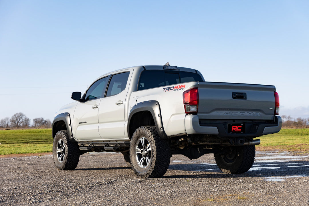Pocket Fender Flares | 040 Super White | Toyota Tacoma 2WD/4WD (2016-2023)