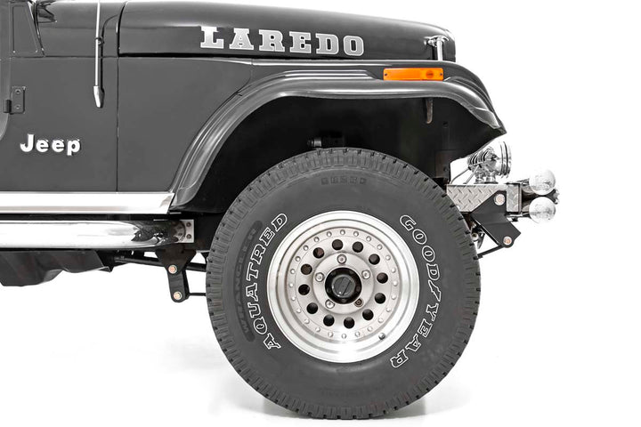 Front Shackle Reversal Kit | Jeep CJ5/CJ7 7 4WD (1976-1986)
